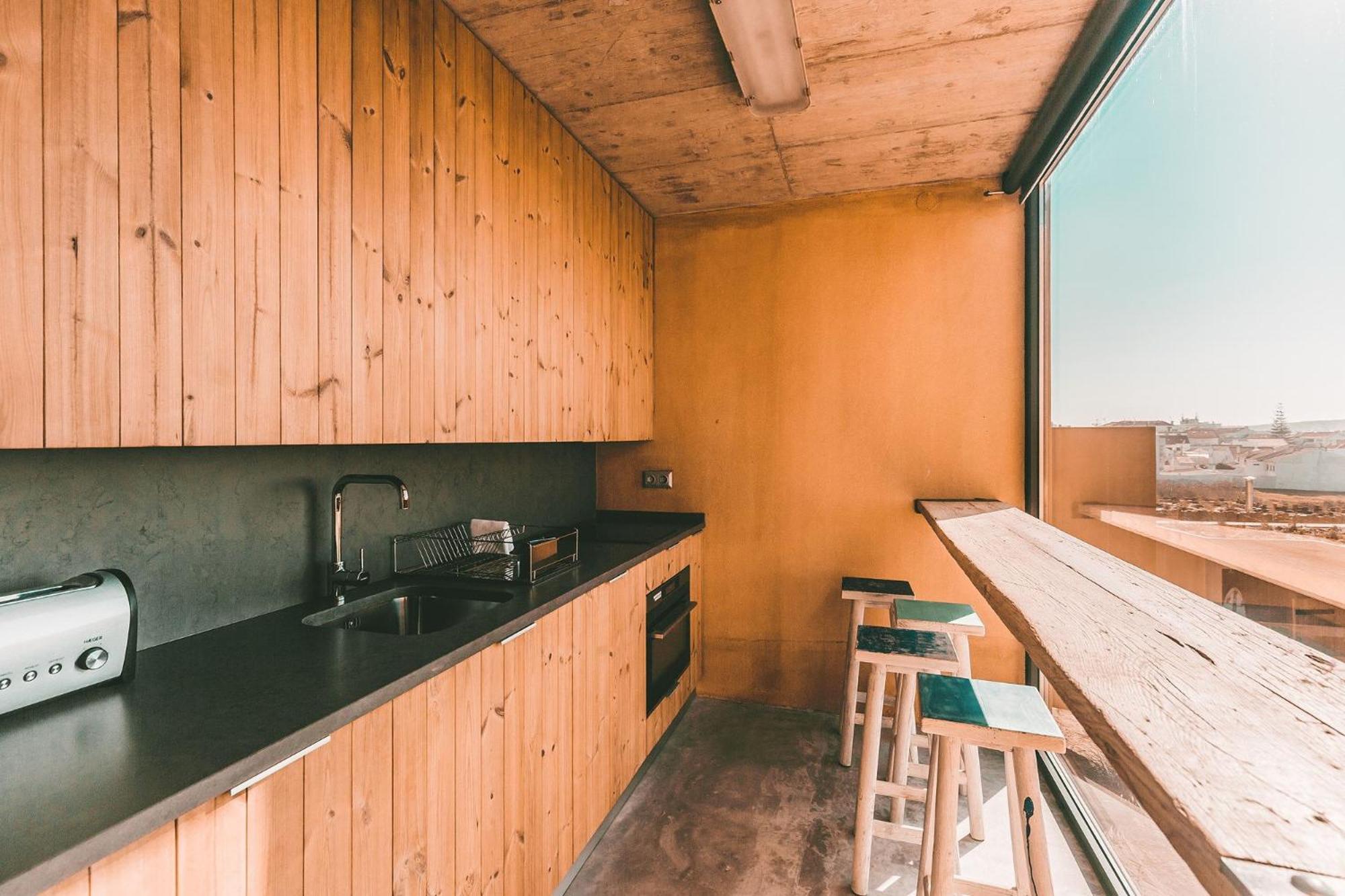 فندق Noah Surf House Portugal سانتا كروز الغرفة الصورة