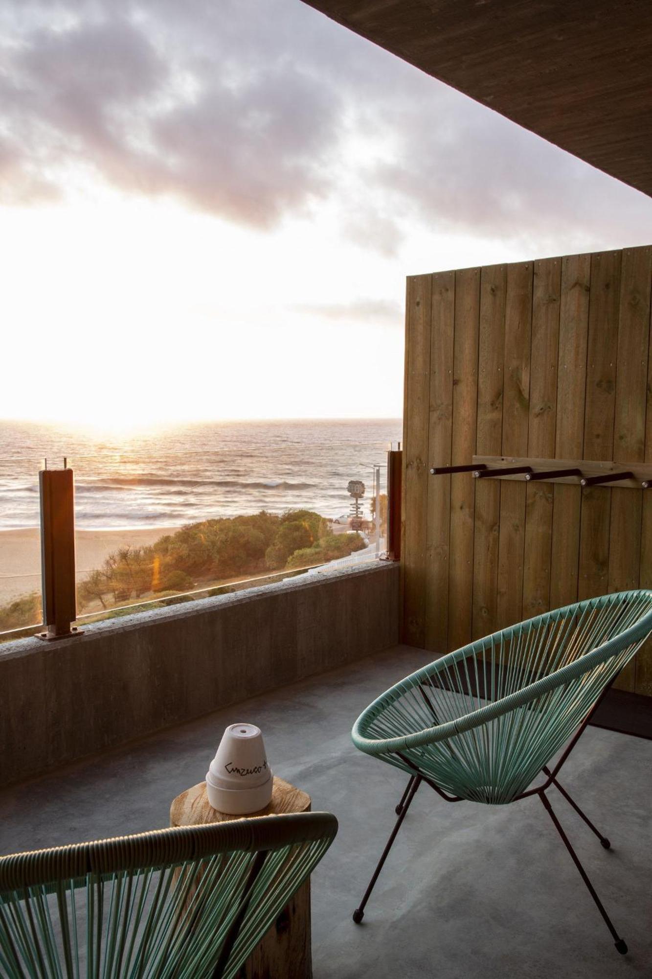 فندق Noah Surf House Portugal سانتا كروز الغرفة الصورة