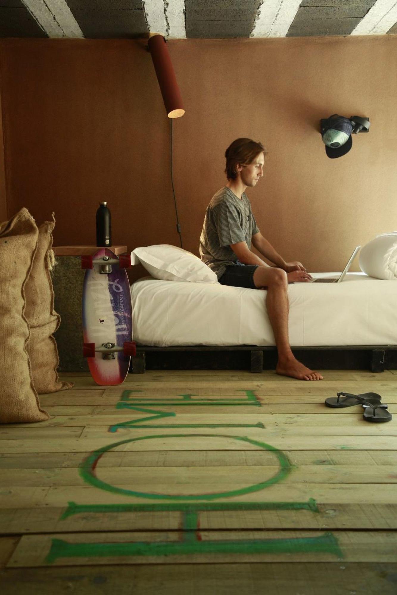 فندق Noah Surf House Portugal سانتا كروز الغرفة الصورة